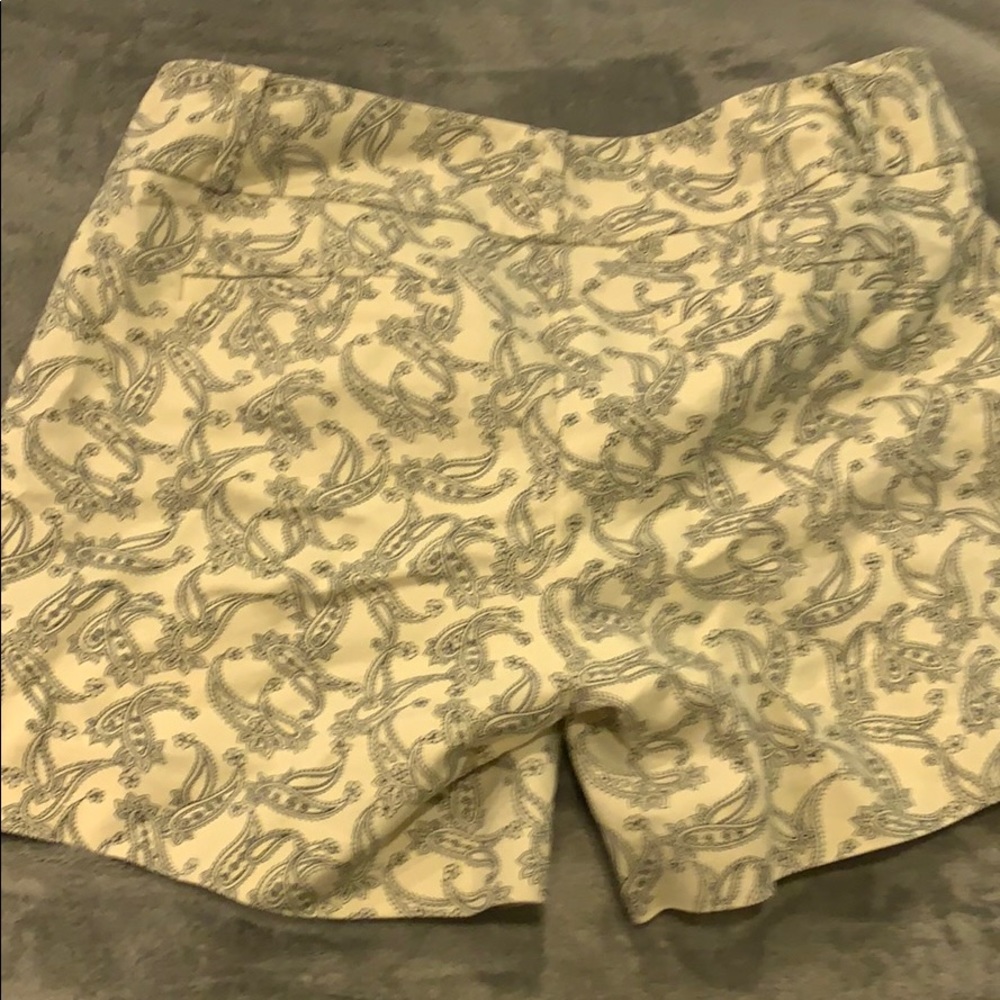 Shorts - Picture 2 of 3